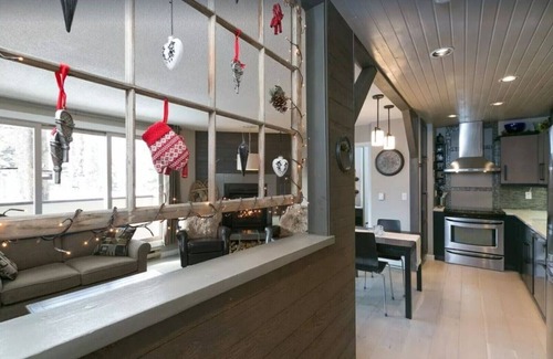 Big White Ski Resort Condo | Great For A Couple, Steps to Village Center