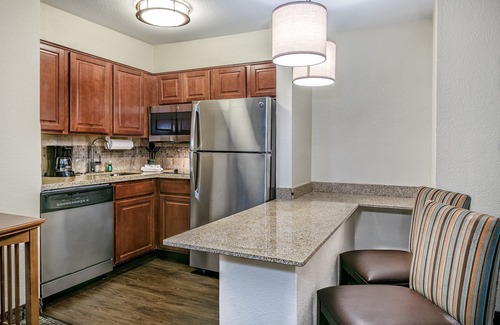 Round Rock West Condo | Great for Business Travelers! Quiet Suite + FREE Buffet Breakfast
