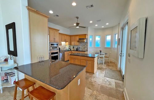 Villa Segunda House | Great for Families! Spacious Open Floor Plan, Private Pool-Easy Beach Access!