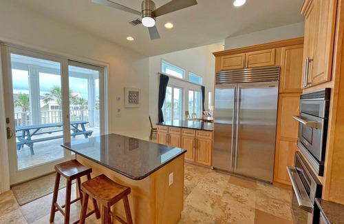 Villa Segunda House | Great for Families! Spacious Open Floor Plan, Private Pool-Easy Beach Access!