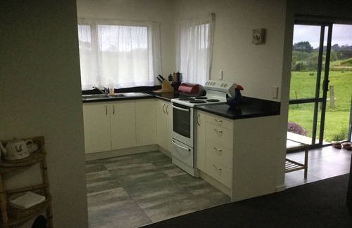 Waimauku House | Great for Family, Private Getaway, Accommodation for Local Events.