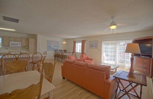 Caine Woods House | Great for Large Extended Families In North Ocean City - Sleeps 18!
