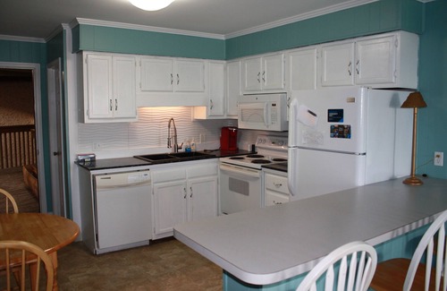 Morehead City Condo | Great Get away, 3rd Floor, Ocean View Beach Condo