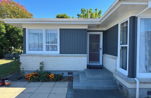 Taradale House | Great House - Family Fun & Pet Friendly