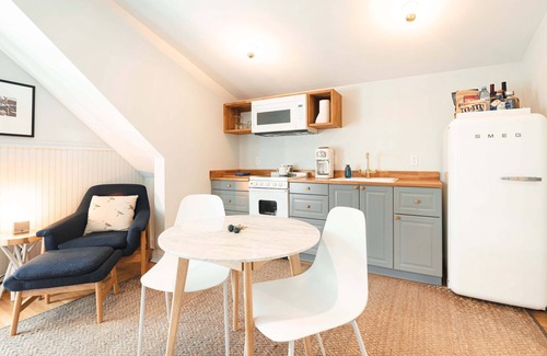 New Castle Apartment | Great Island Inn: A Boutique Apartment Hotel