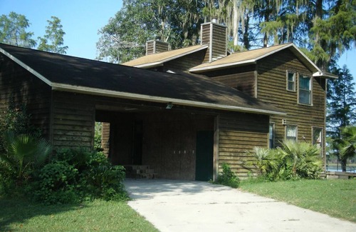Hampton Apartment | Great Lake House for Water sports & Fishing