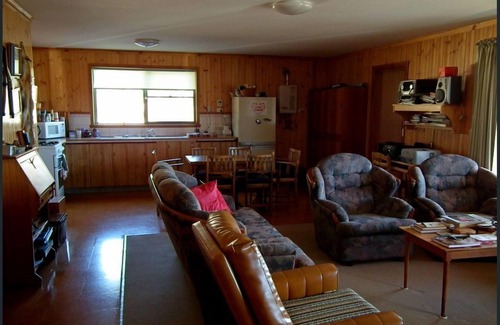 Tods Corner House | Great Lake: Unique, Secluded and Breathtaking Highland Views