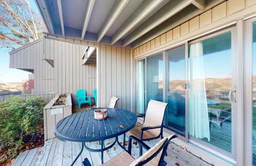 Maple City Apartment | Great Lakes 5