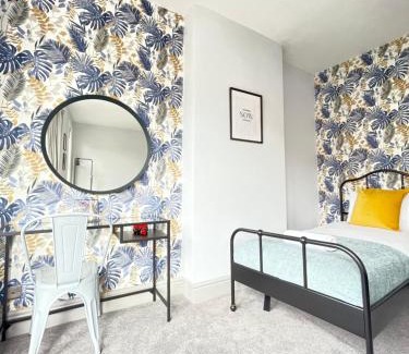 Pill House | Great located Victorian house with all amenities