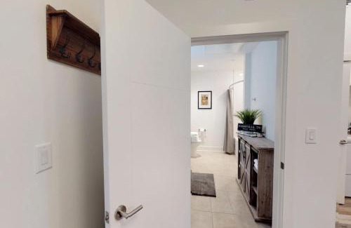 Hadley - Washington House | Great Location 1 Bedroom Sleeps 4