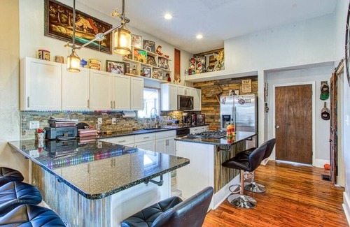 Buechel House | Great Location-5 Bd/3 Ba-Near Expo/UL/Fair/YUM/Zoo