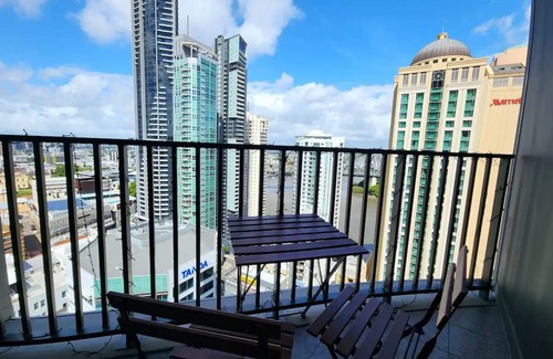 Brisbane Central Business District Apartment | Great location and amazing views