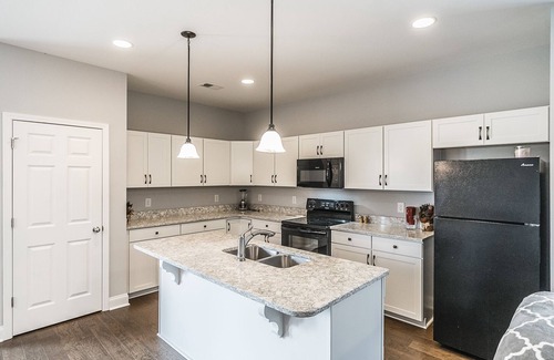 Gallatin House | Great Location! Brand new place! in Gallatin TN Close to everything.