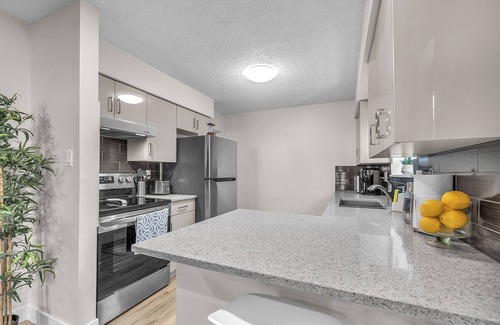 Pemberton Heights House | Great Location in North Vancouver only few minutes to Downtown Vancouvern