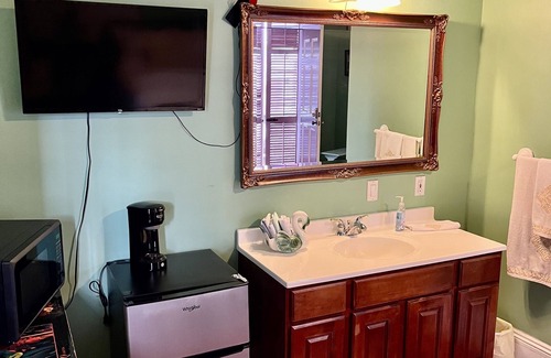 Faubourg Marigny Apartment | Great location in the historic Marigny area