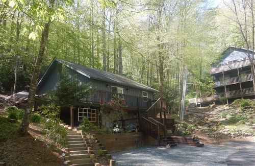 Mill Ridge House | Great Location in the High Country