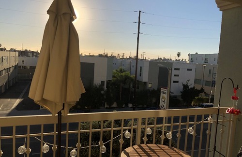 Marina del Rey Apartment | Great location right at the beach!