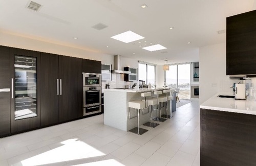 Playa Del Rey House | Great modern house with amazing views close to the beach