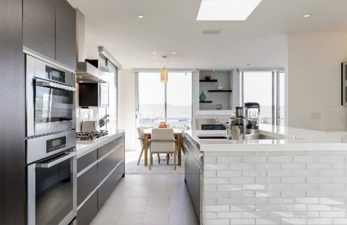 Playa Del Rey House | Great modern house with amazing views close to the beach