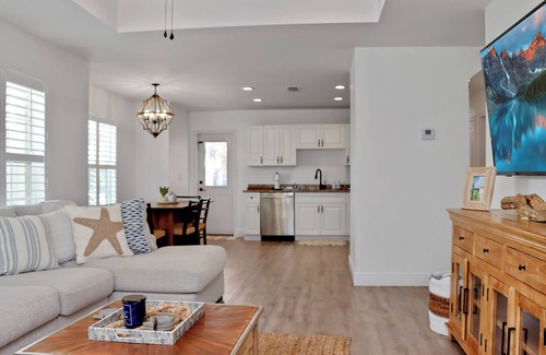 Mexico Beach House | ☀️Great Outdoor Space | Steps to Pool | Dubs Beach Retreat☀️