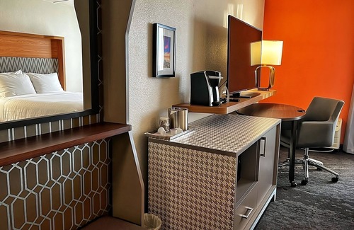 Fort Worth Hotel | Great Relaxing Overnight Stay! 2 Classy Units! Indoor Swimming Pool
