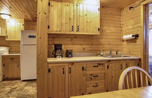 Buffalo City Cabin | Great River Road Cabin on the Mississippi Backwaters Catfish Cabin