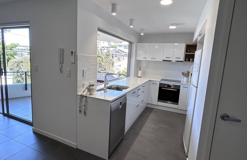 Manly Apartment | Great size close to the action