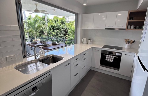 Manly Apartment | Great size close to the action