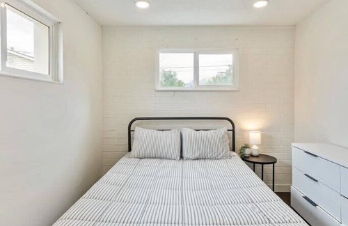 Midvale House | Great Ski Retreat,Park Close By,Queen Beds