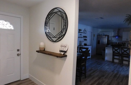 Sunrise Manor House | Great Specials Now! Pri POOL! 3 Bedroom, Sleeps 7, Great Location!