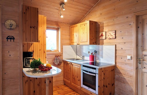 Kvinnherad House | Great vacation cabin Norway, in the Hardanger Fjordpanorma, motorboat 20 hp for rent