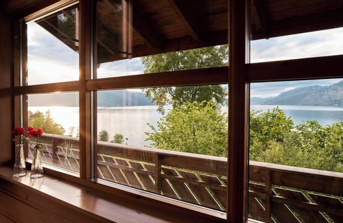 Kvinnherad House | Great vacation cabin Norway, in the Hardanger Fjordpanorma, motorboat 20 hp for rent