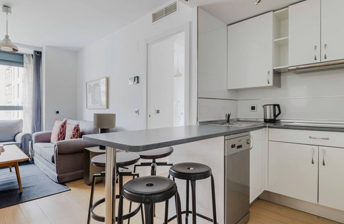 Hortaleza Apartment | Great Valdebebas 1BR w/Gym, Padel & Pool, by Blueground