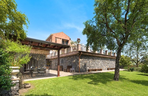 Aci Sant'Antonio Villa | Great villa with big pool close to Acireale, Sicily