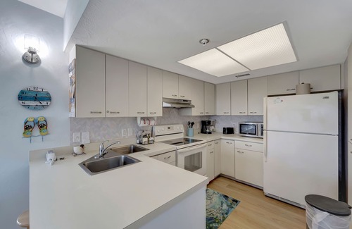 Palm Island Villa | Great View, Great Price located at resort with many amenities, A3524B