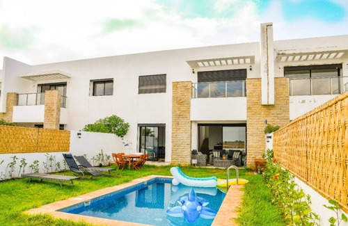 Plage des Nations House | GREAT VILLA OF NATIONS