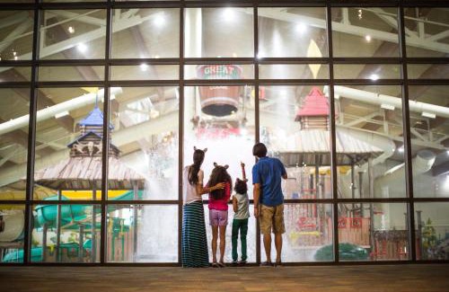 Grapevine Resort | Great Wolf Lodge Grapevine