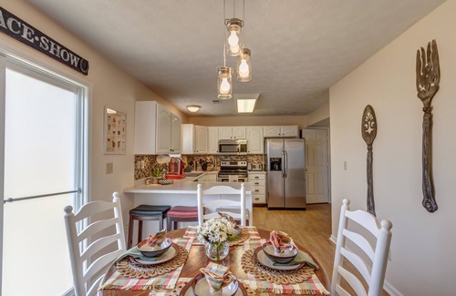 Masterson Station House | GreatGroupGetaway 15 min from Keeneland/Horse Park/Downtown/UK/Red Mile