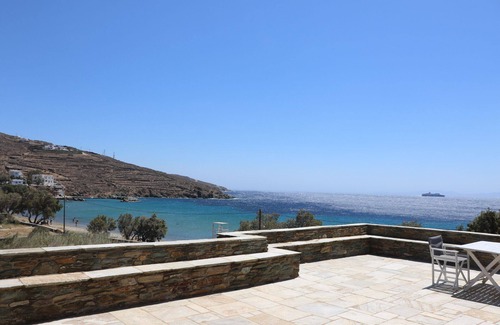 Agios Romanos Apartment | Greece-Cyclades-Tinos Appartment with large terrace sea view 3min beach