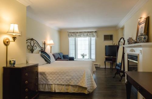 Kingston House | Green Acres Inn