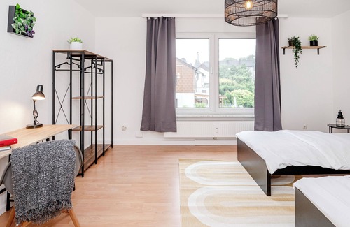 Kray Apartment | Green Apartment for 4 | Food, Kitchen, Netflix