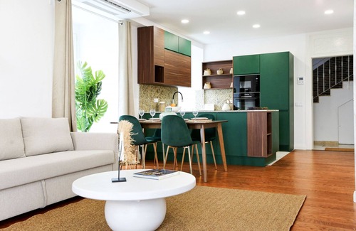 Sao Pedro Apartment | GREEN BLISS IN FARO: Central One-Bed Oasis