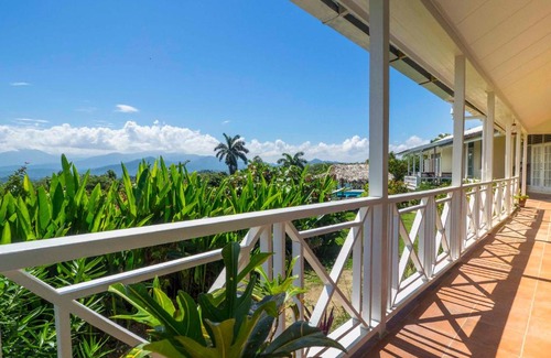 Robins Bay Cabin | Green Castle Eco Hotel - East of Ocho Rios and North KIngston