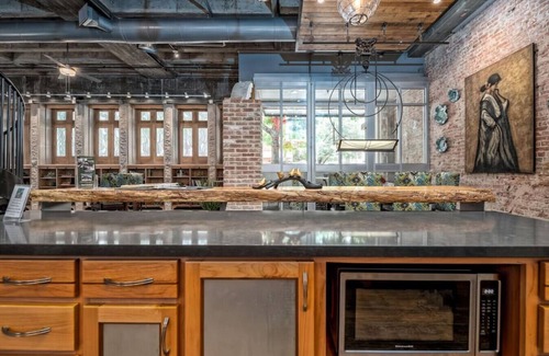 Brazos Apartment | Green Door Lofts-Stained Glass Loft