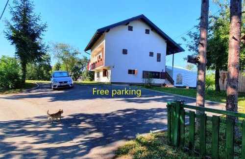Gornji Zvecaj Bed & Breakfast | Green Eden