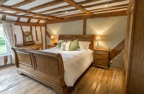 Lower Halstow House | Green Farmhouse