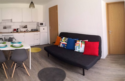 Erzsebetfalva Apartment | Green Garden Plus Apartman