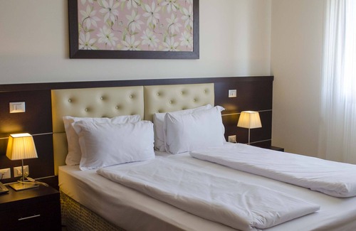 Semonzo di Borso del Grappa Hotel | Green Garden Resort