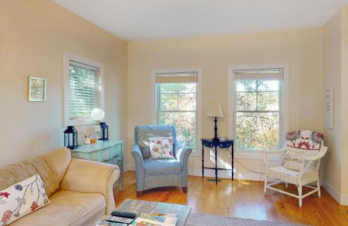 Empire House | Green Glen