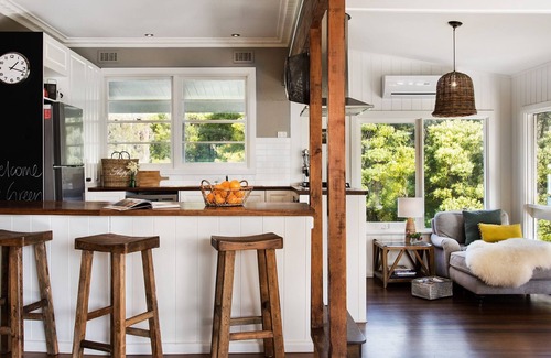 Glenlyon House | Green Gully House - your quintessential country retreat, just 10 mins from Daylesford